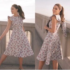 Gal Meets Glam Lola Dress